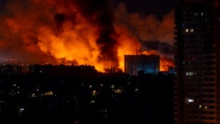 Viele Gebäude in Kiew standen in der Nacht auf Freitag in Flammen – darunter auch einige ...