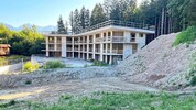 In den verwaisten Rohbau in Igls investierten damals gleich 616 Anleger 800.000 Euro.