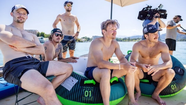 Österreichs Skiherren Joah Sturm, Manuel Feller, Marco Schwarz, Noel Zwischenbrugger und Patrick ...