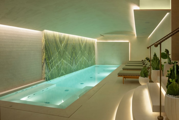 Auch Indoor genießt man im Four Seasons viel Privatsphäre.