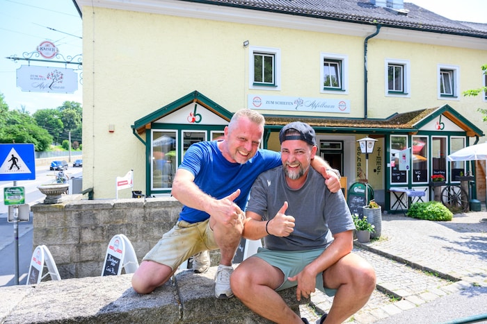 Christian Meixner (li.) mit Manuel Wellmann.