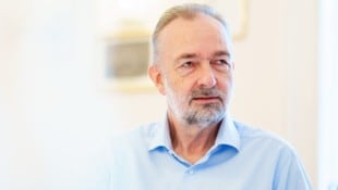 In einer der Hauptrollen des Spionagethrillers: Kaiserenkel Karl Habsburg