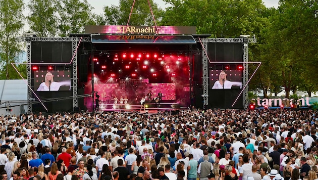 Großartige Stimmung in der Ostbucht: Mehr als 6000 Fans feierten mit ihren Stars am Wörthersee.