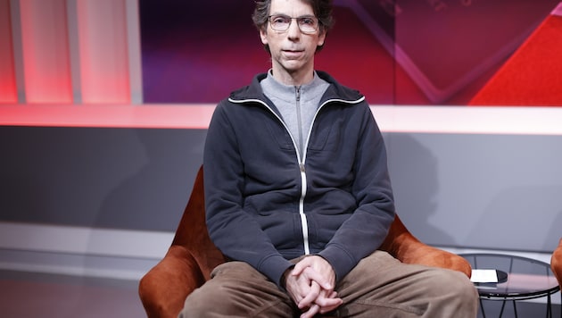 SOS-Mitmensch-Sprachrohr Alexander Pollak.