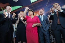 Jubelstimmung nach der Wahl Manuela Khoms zur neuen ÖVP-Landesparteiobfrau. 