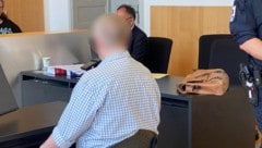 Der 60-jährige Angeklagte wollte ein Hotel aufbauen – allerdings fehlten ihm dafür die ...