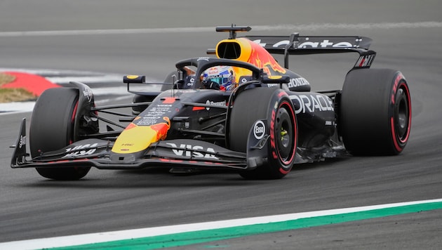 Max Verstappen schlägt im Qualifying für den Grand Prix in Silverstone zurück – mit der Pole!