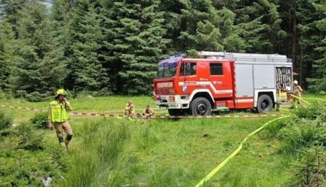 Einsatzkräfte am Unfallort