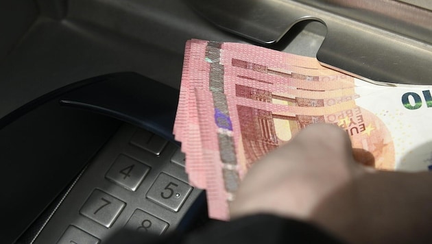 In manchen Bezirken ist der Weg zum nächsten Bankomaten weit.