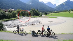 Im Bereich des roten Kreises war einmal eine Brücke.