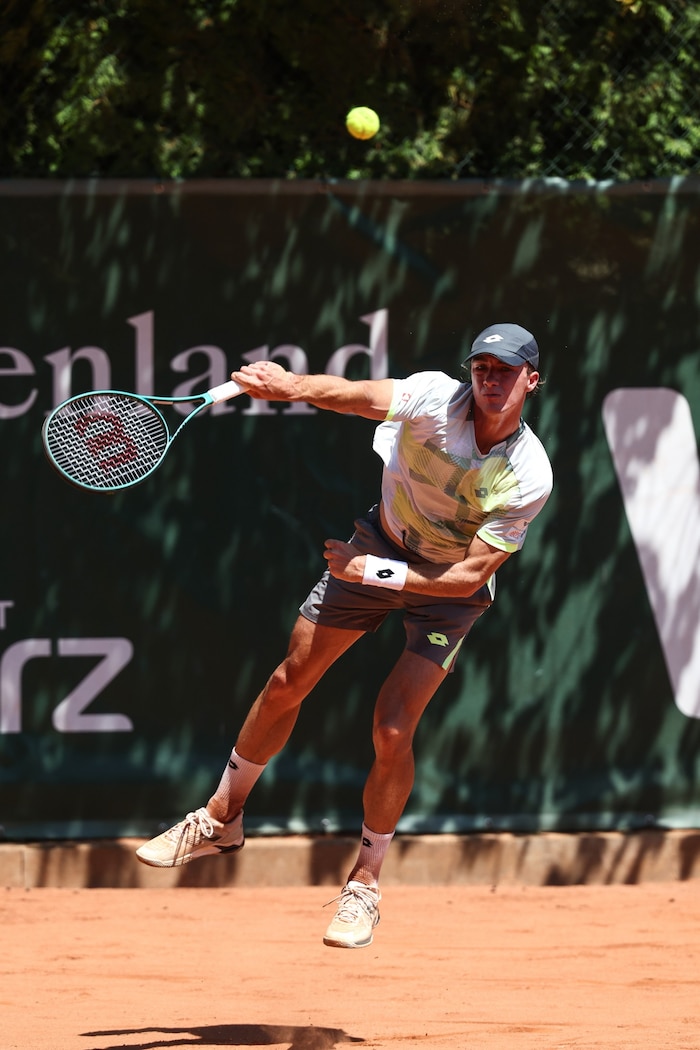 Lukas Neumayer schlug zum Sieg gegen Rodionov auf.