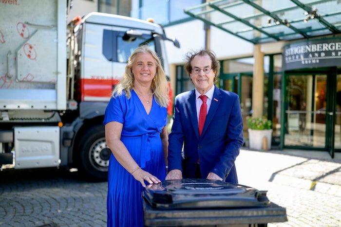 Steigenberger Direktorin Angela Ponecz und Hans Roth starten ein Pilotprojekt.