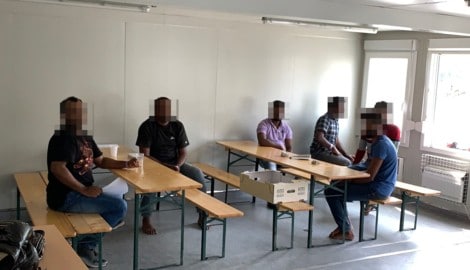 Asylwerber in Unterkunft: Gemeinnützige Tätigkeiten sind verpflichtend, pro Stunde gibt es einen ...