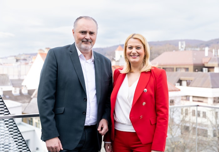 Landeschef Hans Peter Doskozil und Landesrätin Daniela Winkler setzen das neue Modell Schritt ...