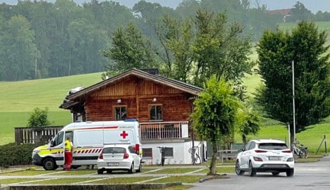 Drei Personen wurden leicht verletzt.