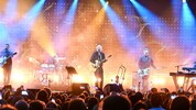Die Austro-Pop- Legende begeisterte mit alten Hits und neuen Nummern.