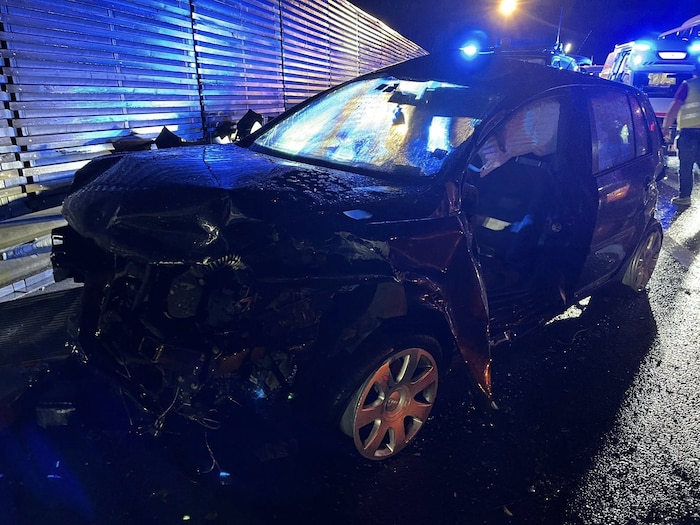 An den Autos entstand erheblicher Sachschaden.