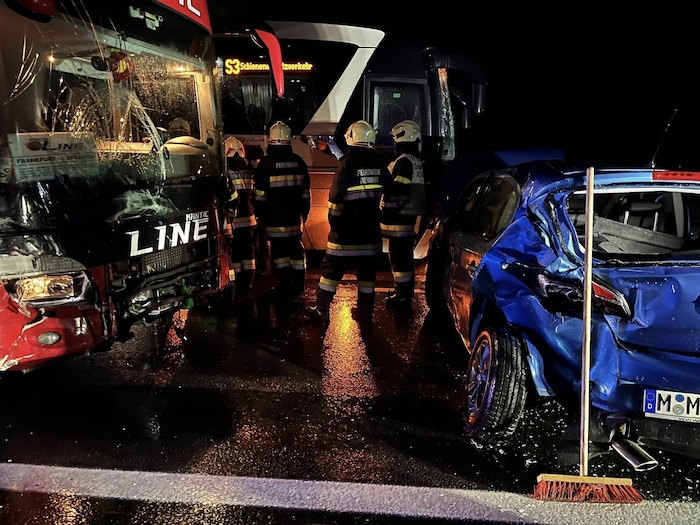 Im Einsatz standen etwa 50 Helfer der Feuerwehren Rennweg, St. Peter in Oberholz und Gmünd.