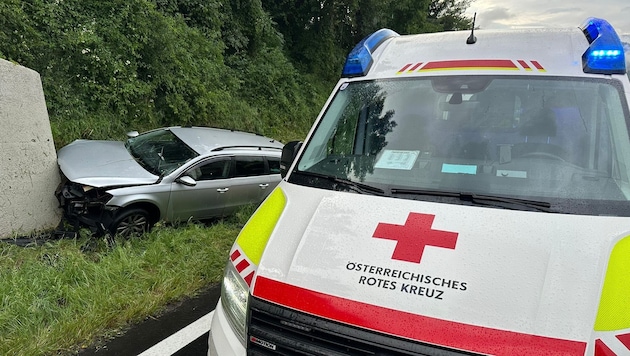 Das Auto des Steirers wurde bei dem Unfall stark beschädigt.