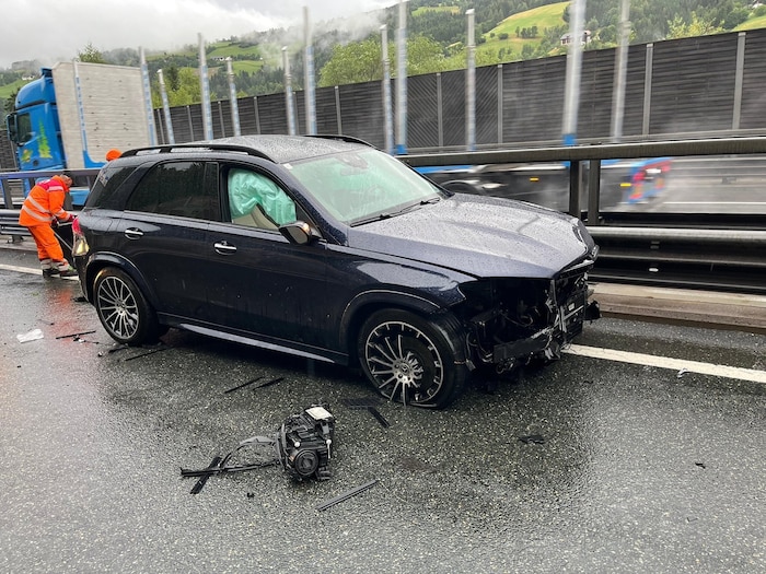 An der fast genau selben Stelle wie in der Nacht zuvor, verunfallte ein weiterer Pkw-Lenker