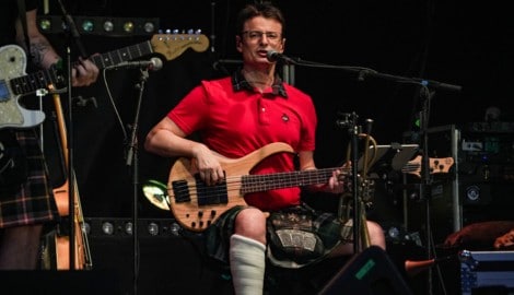„Die Lauser“-Mitglied Markus Hinker biss sich durch und spielte beim legendären Südsteirerfest ...