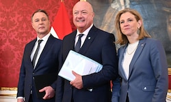 Weniger als 30 Prozent trauen der Bundesregierung zu, die wichtigsten Probleme des Landes ...