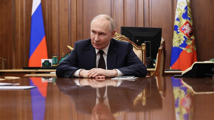 Wladimir Putin feuerte seinen Verkehrsminister nach einem Jahr.
