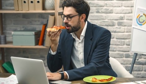 Stress und schlechte Ernährung schaden Männern auf Dauer.