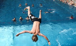 Eine Schweizer Gemeinde verbietet Ausländern den Zugang zu ihrem Freibad.