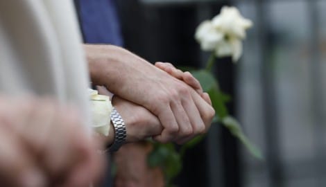 Was tun, wenn man einen lieben Menschen verliert? Jedenfalls müsse man der Trauer ihre Zeit und ...