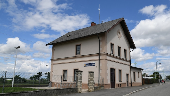 Am Bahnhof Pamhagen war Endstation für das Duo.