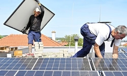 Die wachsende Zahl an PV-Anlagen bringt die Drähte der EVN-Tochter Netz-NÖ zum Glühen. Bei den ...