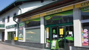 In Nußbach eröffnete die Familie Weigerstorfer im Jahr 1903 das Kaufhaus , nun musste es ...