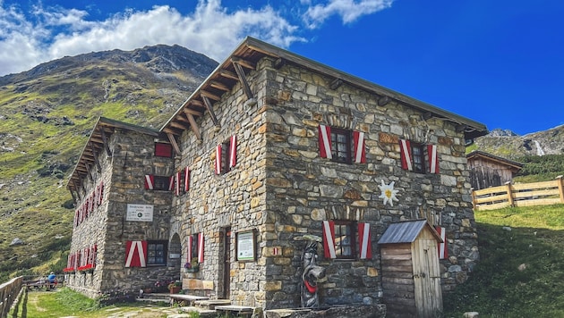 Die Osnerbrückner Hütte in den Hohen Tauern.