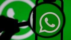 Die Regierung will bei Terrorverdacht in die Handys Verdächtiger schauen können und ebnet den ...