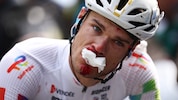 Gleich mehrere Rad-Profis kamen im Schlussteil der dritten Etappe der Tour de France 2025 zu ...