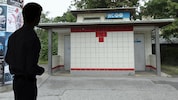 Das Mädchen gab an, dass der 16-Jährige sie in diese WC-Anlage gezerrt habe.
