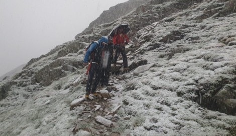 Schneefall im Juli: Bergretter hatten beim Einsatz im Kühtai mit widrigsten Bedingungen zu ...