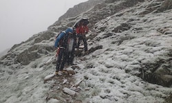 Schneefall im Juli: Bergretter hatten beim Einsatz im Kühtai mit widrigsten Bedingungen zu ...
