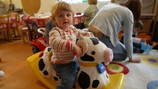 Statt Betreuungsplätze nachhaltig aufzustocken, gibt es heuer um gleich 529 weniger.