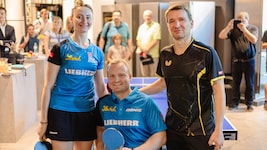 Henrik Andersson mit Sofia Polcanova und Werner Schlager (re.).