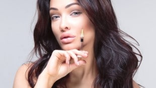 Sexy oder übertrieben? Lippenunterspritzungen entwickeln sich zum lukrativen Geschäft. 