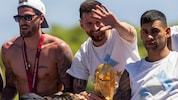 Rodrigo de Paul (li.) könnte schon bald gemeinsam mit Lionel Messi (Mitte) in den USA auflaufen.