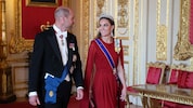 Prinz William konnte die Augen nicht von seiner wunderschönen Ehefrau abwenden. Kein Wunder, ...
