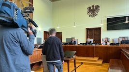 Im April starben fünf Ukrainerinnen bei einem Unfall auf der A2. Der Lenker wurde zu 18 Monaten ...