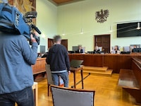 Im April starben fünf Ukrainerinnen bei einem Unfall auf der A2. Der Lenker wurde zu 18 Monaten ...