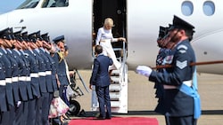 Dieser Moment bei der Ankunft von Brigitte und Emmanuel Macron sorgte erneut für Wirbel.