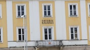 In so manchem niederösterreichischen Rathaus blieben Sitze der Gemeinderäte leer (Symbolbild).