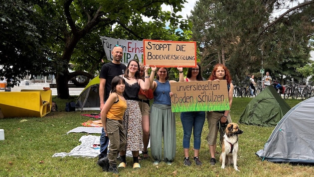 Die Studenten setzen sich für den Erhalt des Uniparks ein.