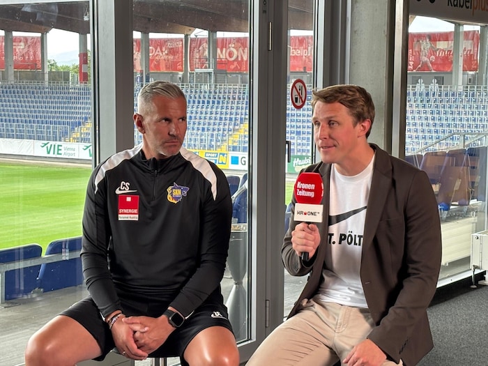 SKN-Coach Cem Sekerlioglu (li.) und Geschäftsführer Matthias Gebauer freuen sich auf Solskjær ...